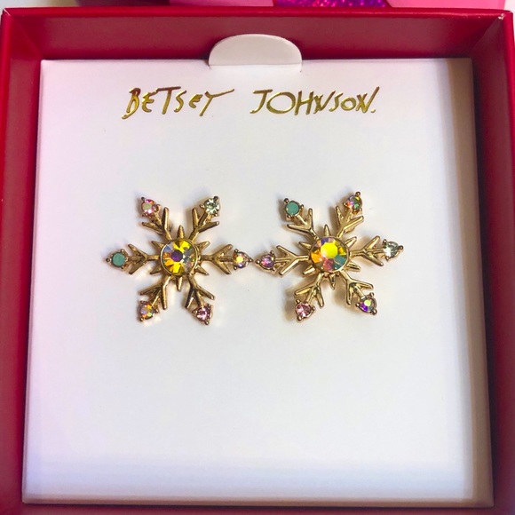 Betsey Johnson Gold Tone Snowflake Stud Earrings Crystal Accents NIB - Picture 4 of 11